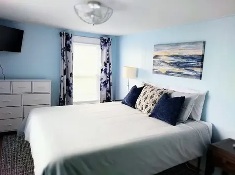 7 Baker Avenue Laconia NH 03246