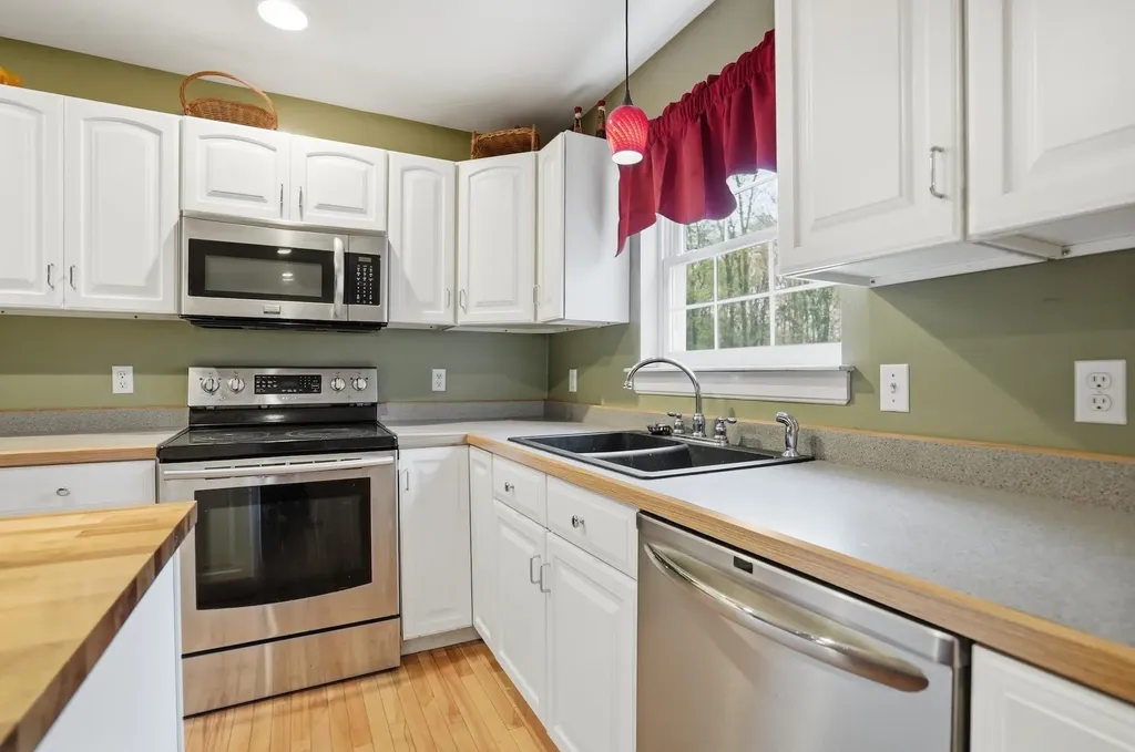 84 Long Pond Drive Milton VT 05468