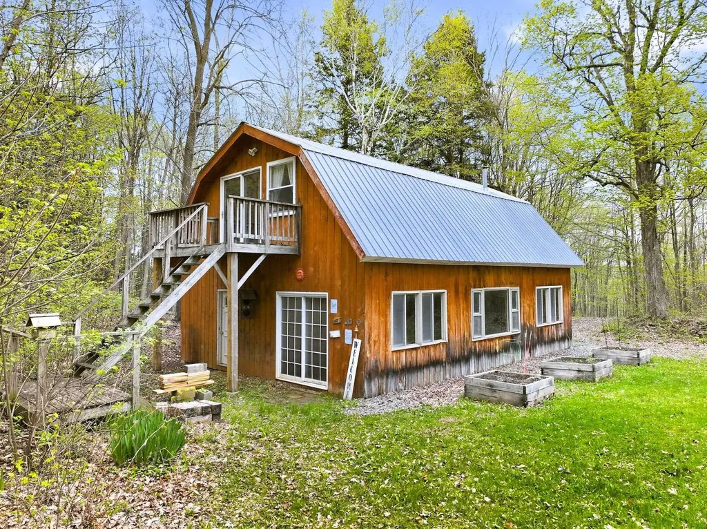 84 Long Pond Drive Milton VT 05468