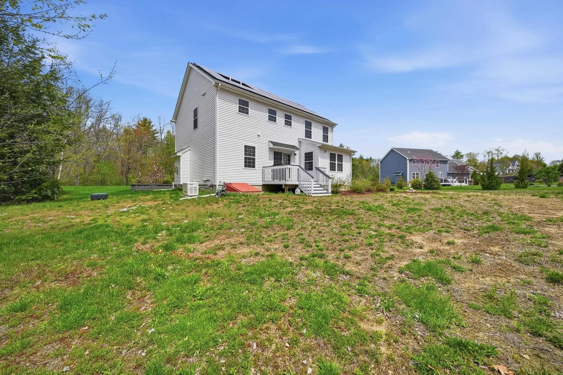 12 Sandybrook Drive Raymond NH 03077