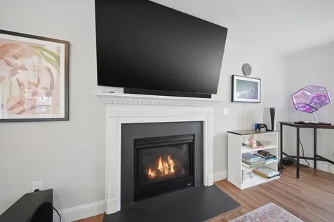 12 Sandybrook Drive Raymond NH 03077