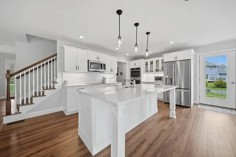 12 Sandybrook Drive Raymond NH 03077