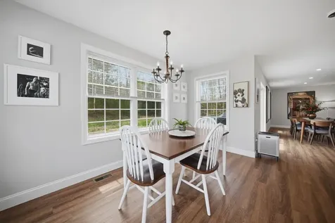 12 Sandybrook Drive Raymond NH 03077