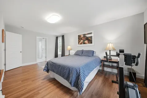 12 Sandybrook Drive Raymond NH 03077
