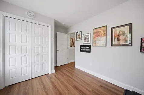 12 Sandybrook Drive Raymond NH 03077