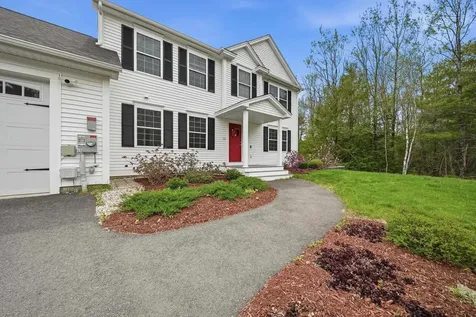 12 Sandybrook Drive Raymond NH 03077