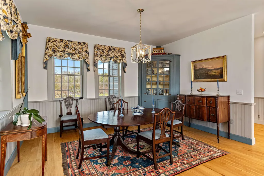 1576 Ferry Road Charlotte VT 05445
