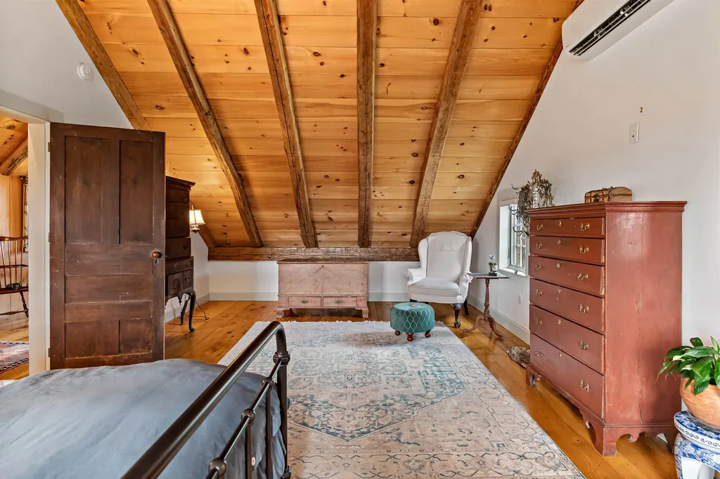 1576 Ferry Road Charlotte VT 05445