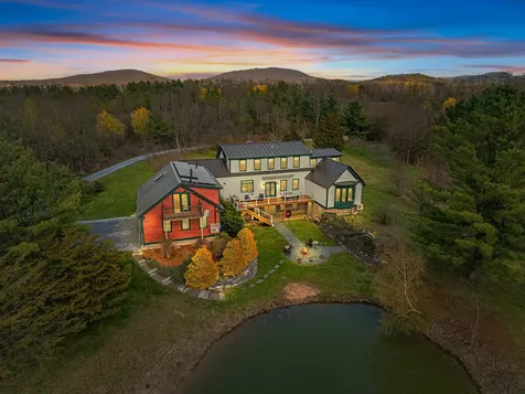 1576 Ferry Road Charlotte VT 05445