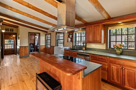 1576 Ferry Road Charlotte VT 05445