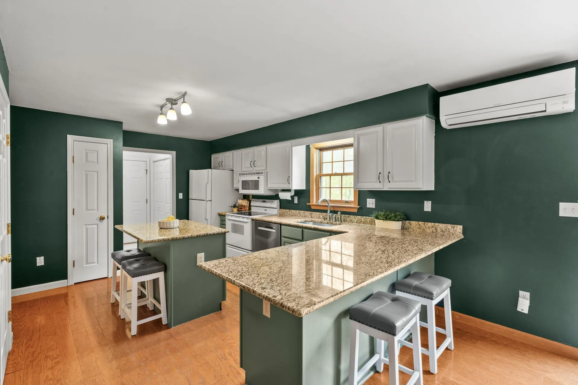 10 Avon Shores Road Moultonborough NH 03254