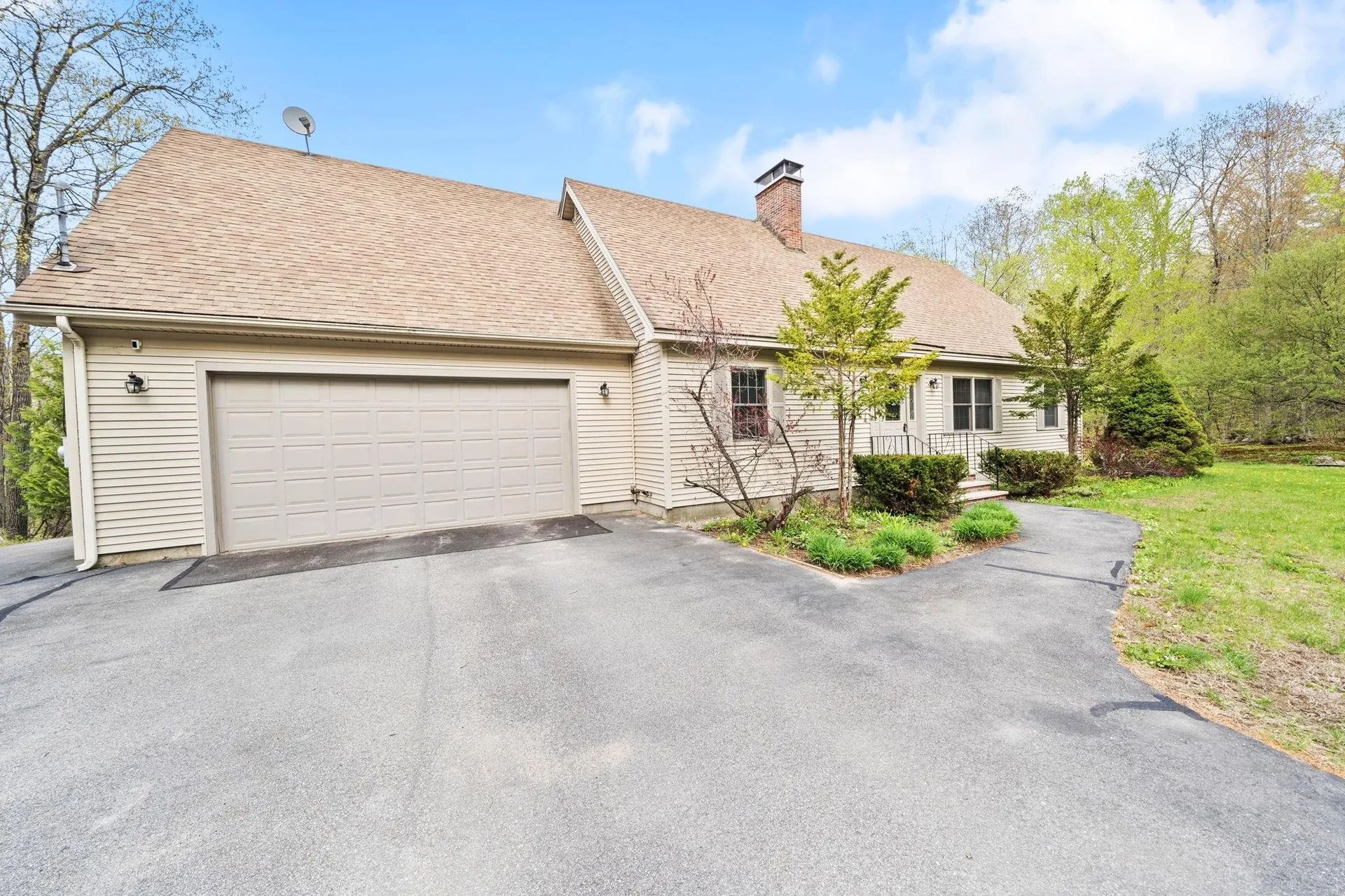 10 Avon Shores Road Moultonborough NH 03254