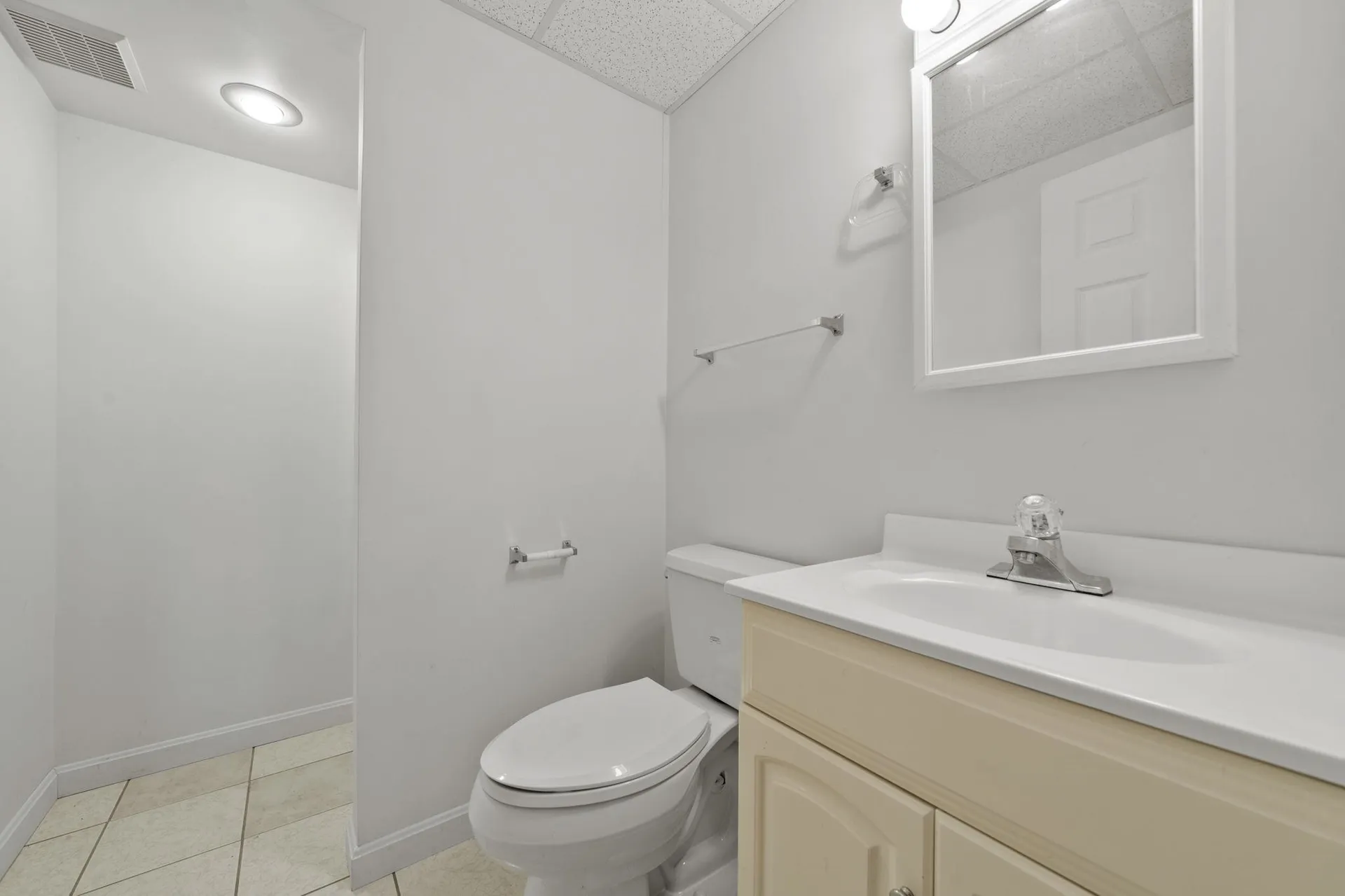 10 Avon Shores Road Moultonborough NH 03254