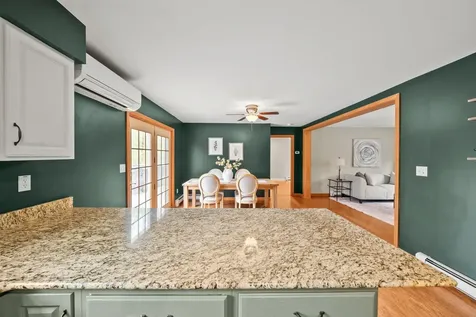 10 Avon Shores Road Moultonborough NH 03254