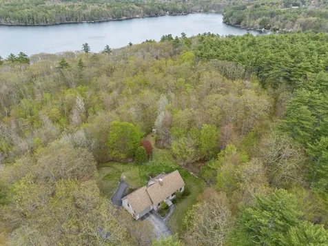 10 Avon Shores Road Moultonborough NH 03254