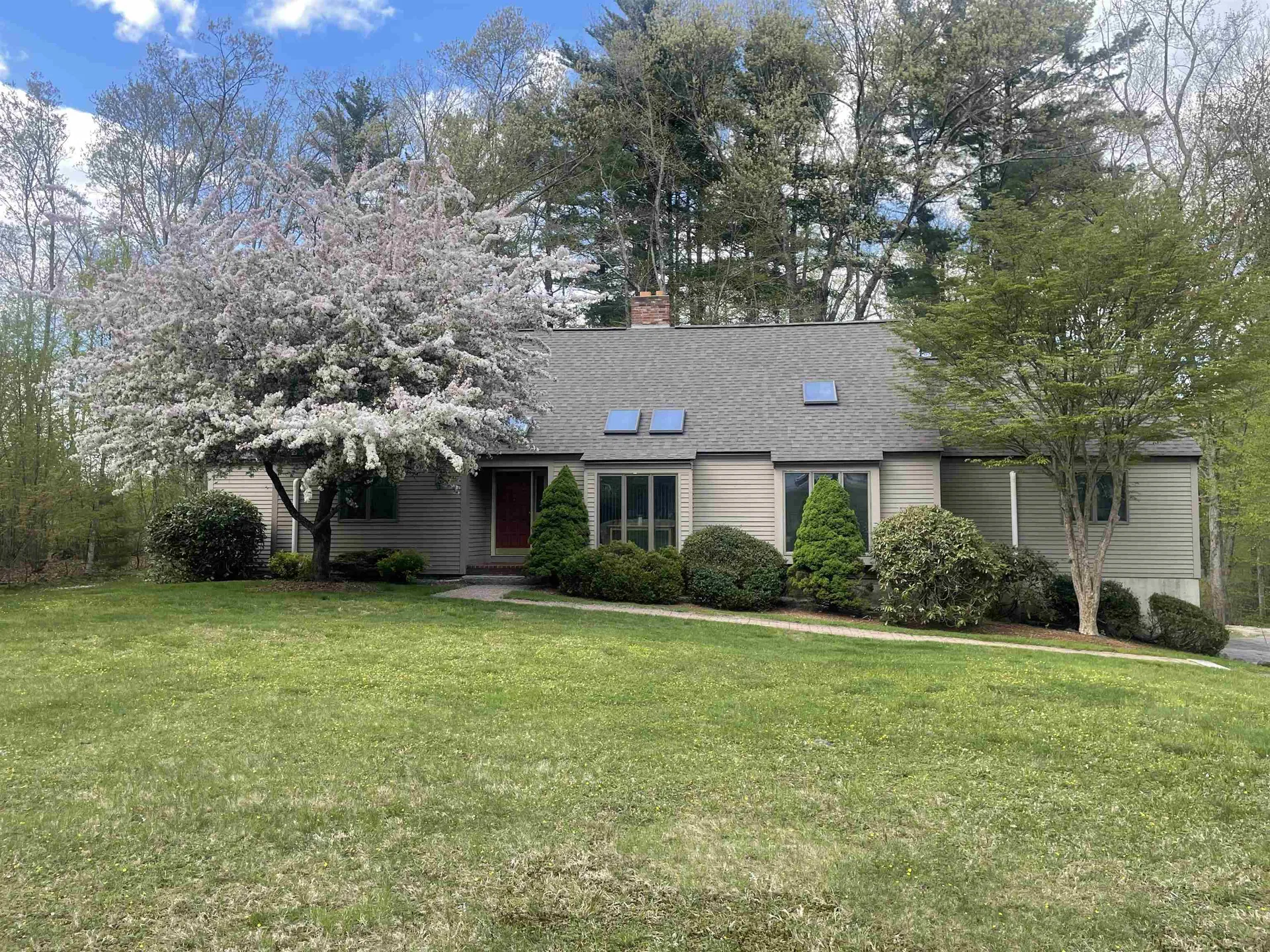 15 Knightland Road Atkinson NH 03811