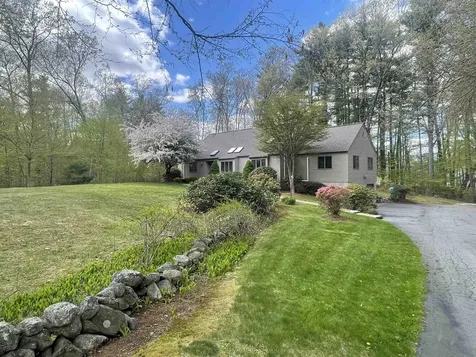 15 Knightland Road Atkinson NH 03811