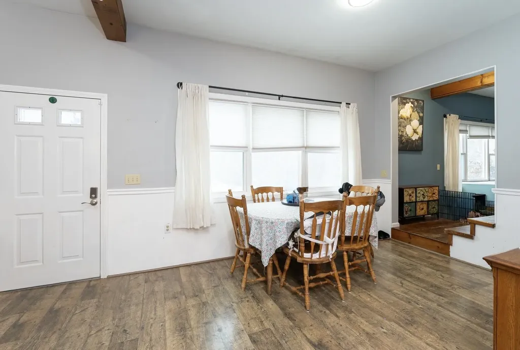 4 Sunset Drive Londonderry NH 03053
