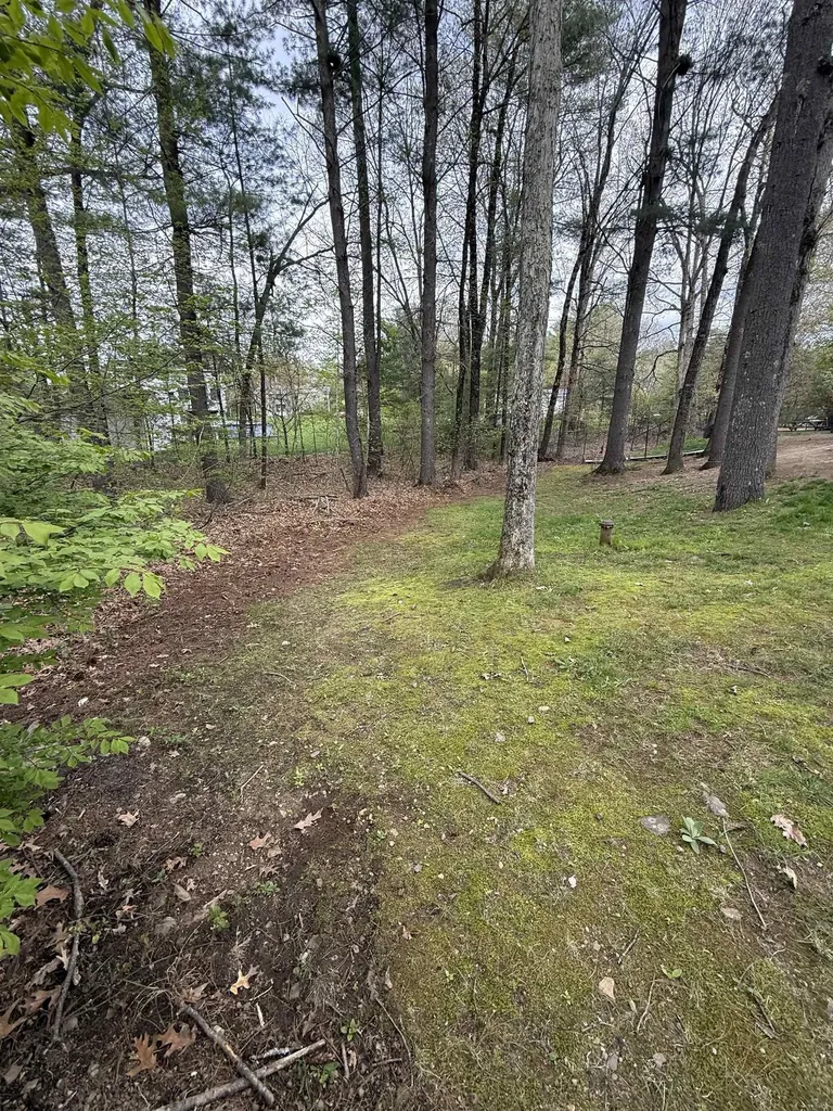 4 Sunset Drive Londonderry NH 03053