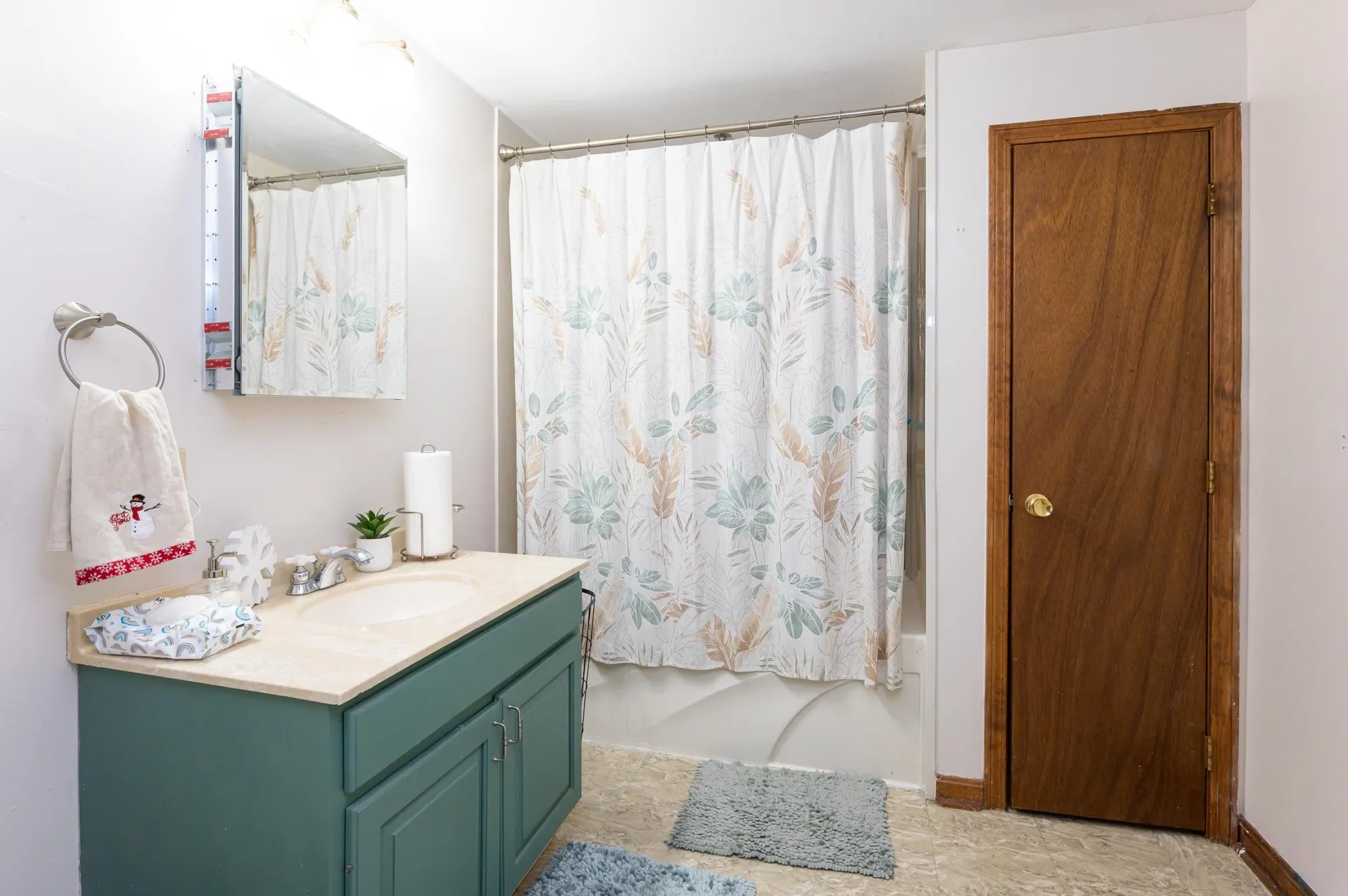 4 Sunset Drive Londonderry NH 03053