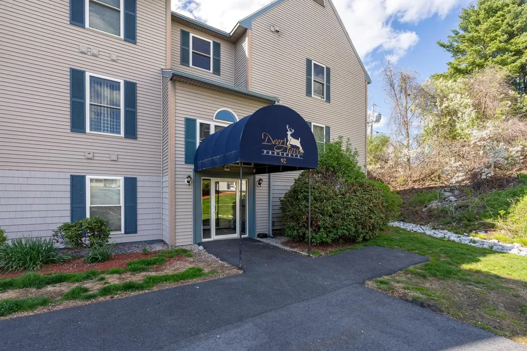 92 Eastern Avenue Manchester NH 03104