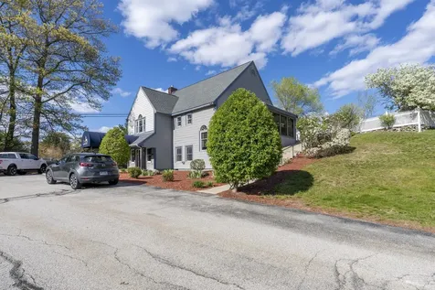 92 Eastern Avenue Manchester NH 03104