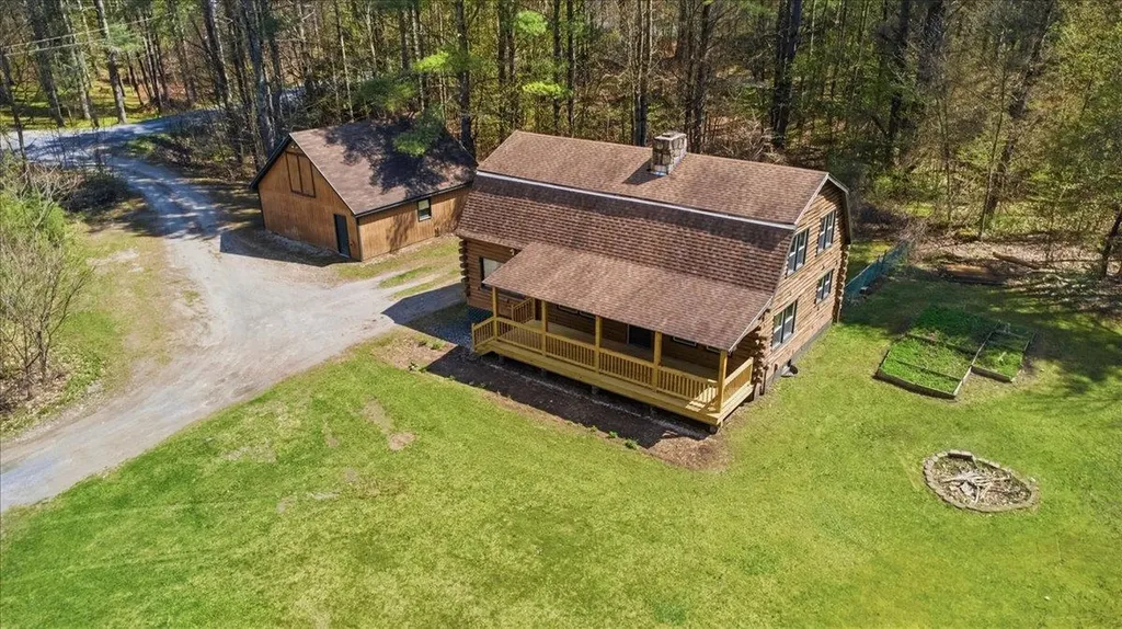 886 Hidden Valley Road Shaftsbury VT 05262