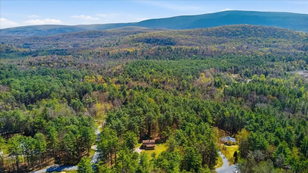 886 Hidden Valley Road Shaftsbury VT 05262