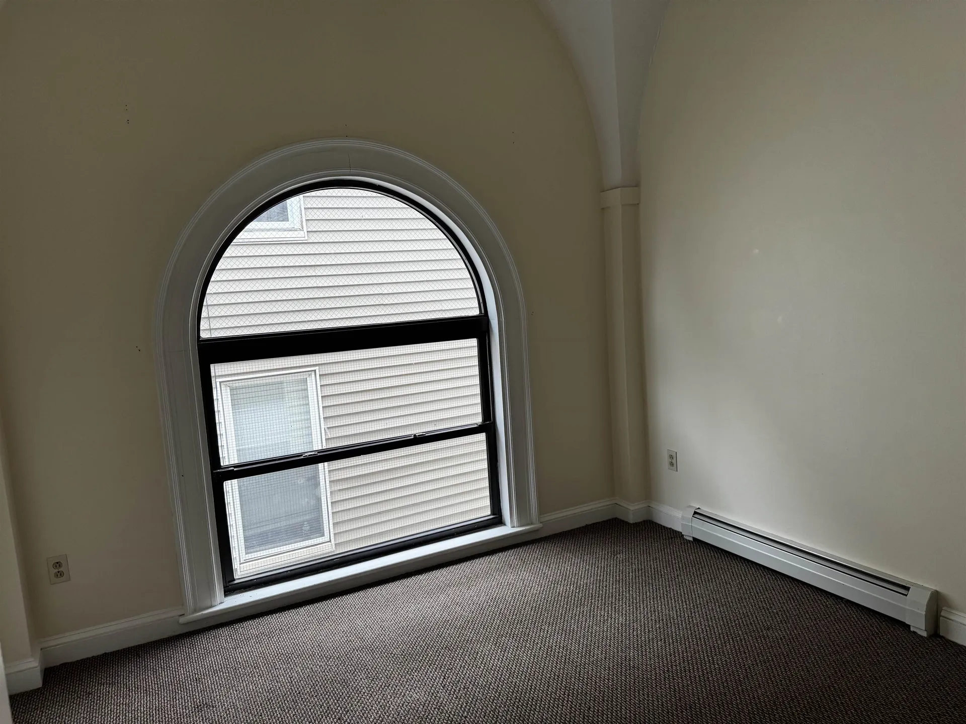 293 Central Street Manchester NH 03103