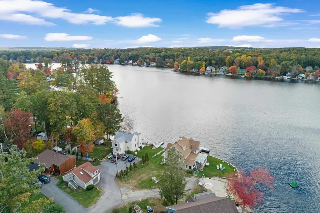 16 Gardner Road Windham NH 03087