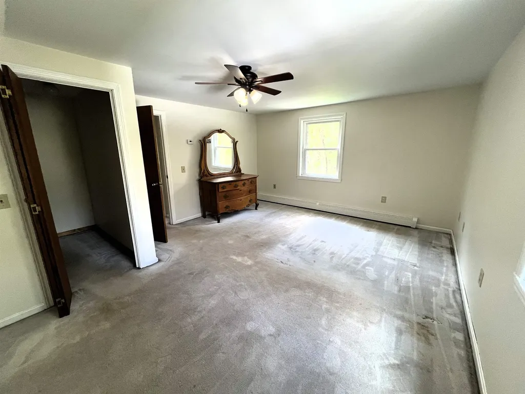 19 Edgewood Street Milford NH 03055