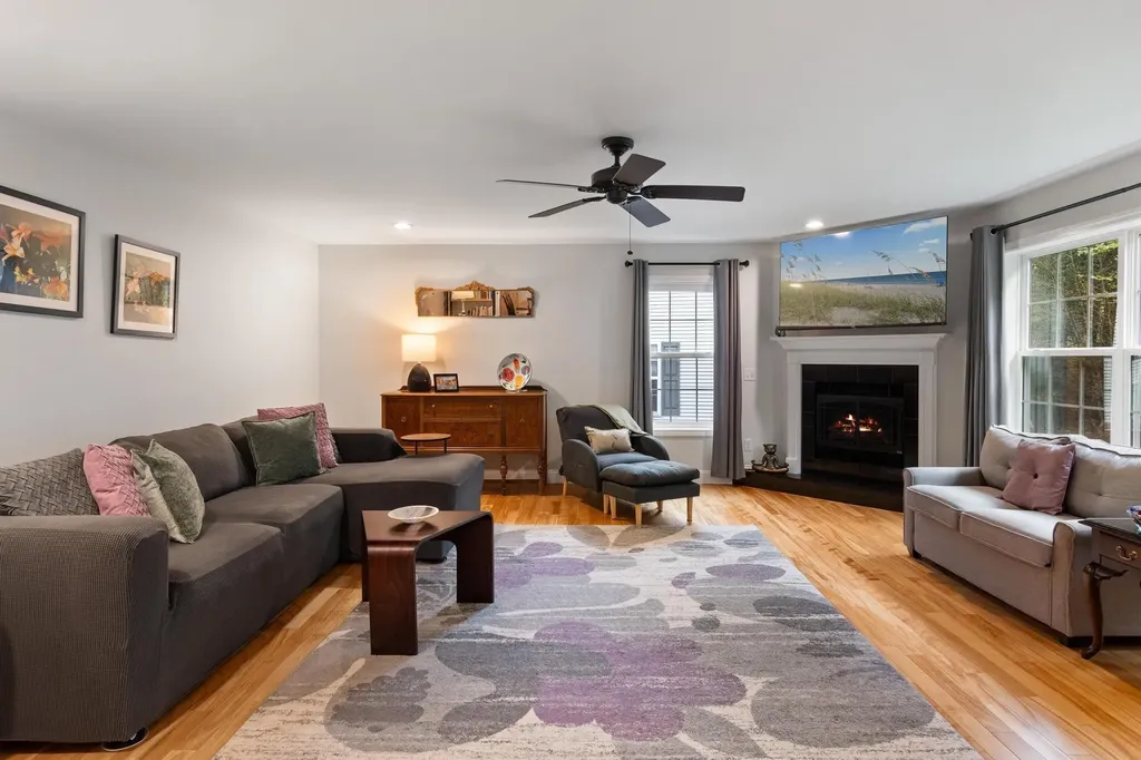 47 Lavoie Drive Essex Junction VT 05452
