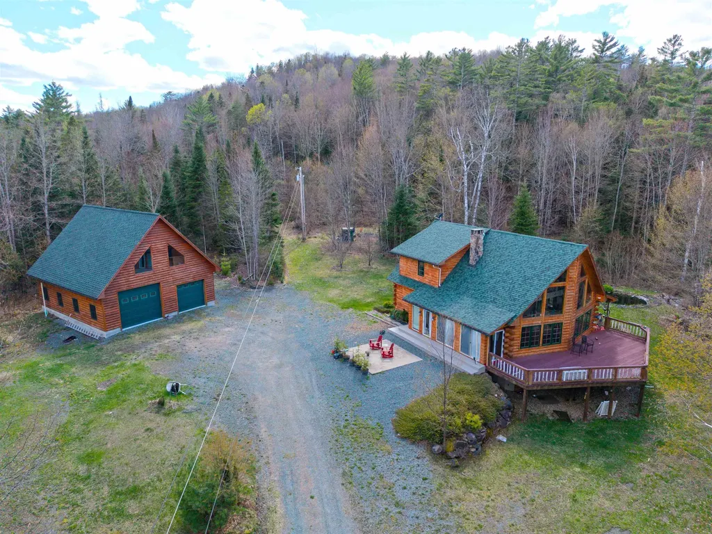 1988 Hudson Road Waterford VT 05848