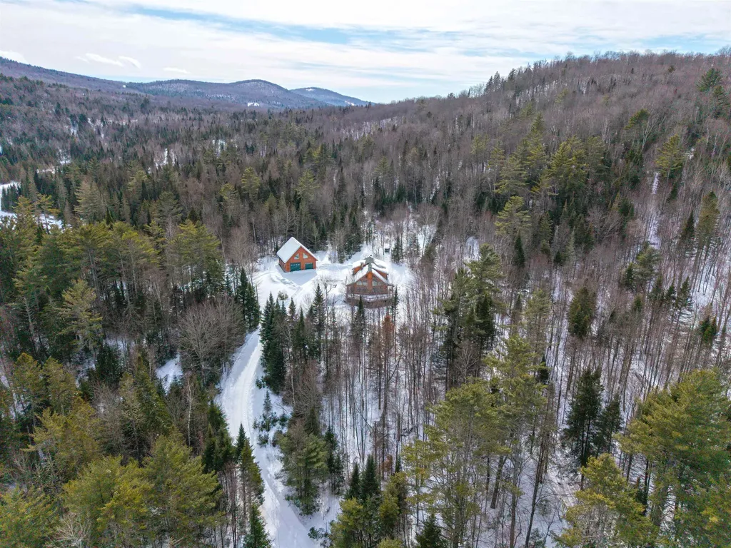 1988 Hudson Road Waterford VT 05848