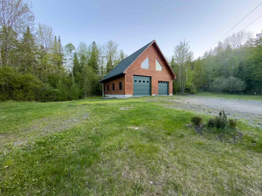 1988 Hudson Road Waterford VT 05848