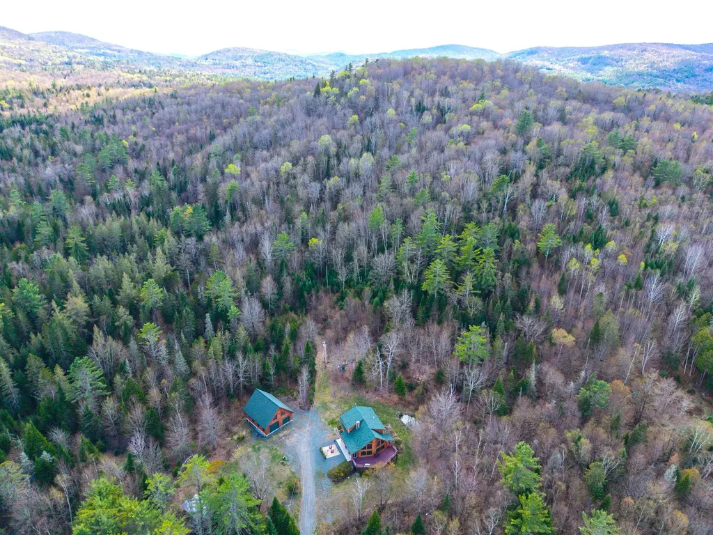1988 Hudson Road Waterford VT 05848