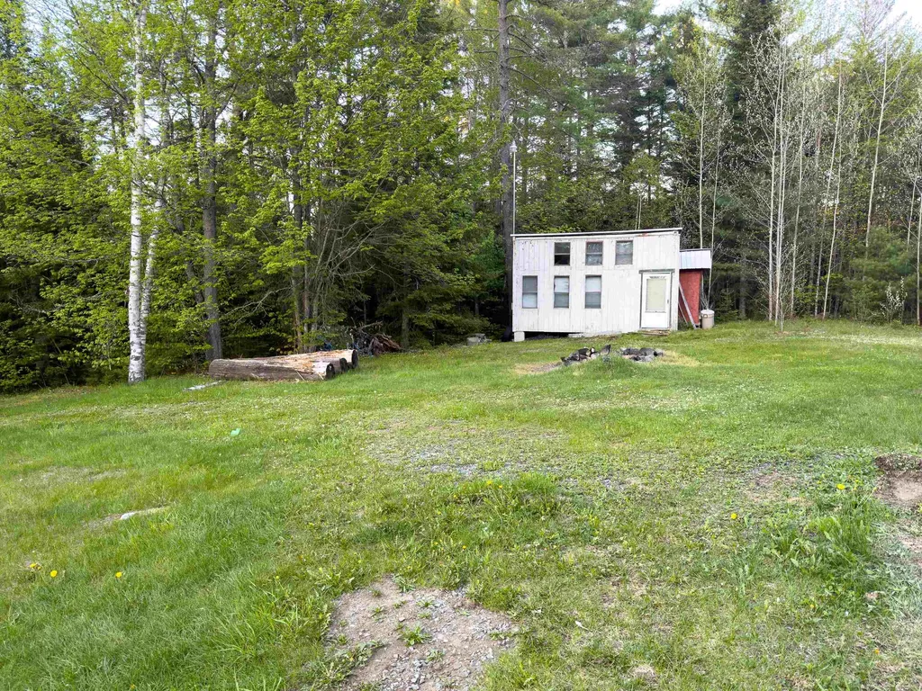 1988 Hudson Road Waterford VT 05848