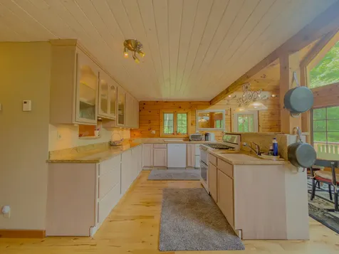 1988 Hudson Road Waterford VT 05848