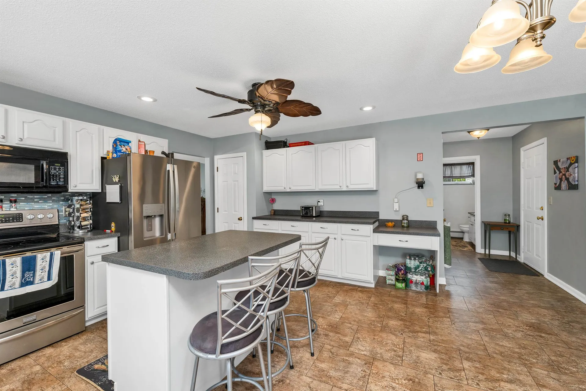 4 Jennifer Drive Pelham NH 03076