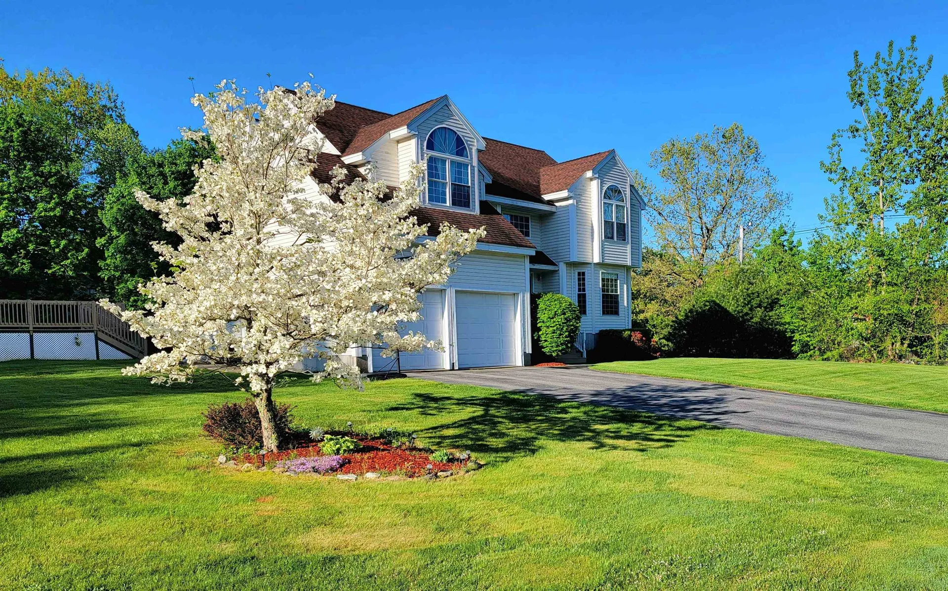 4 Jennifer Drive Pelham NH 03076