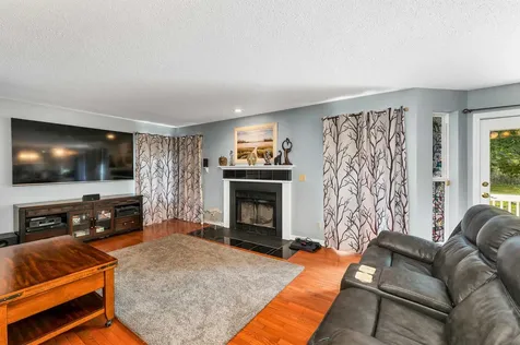 4 Jennifer Drive Pelham NH 03076