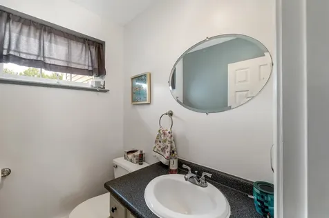 4 Jennifer Drive Pelham NH 03076