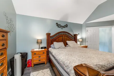 4 Jennifer Drive Pelham NH 03076
