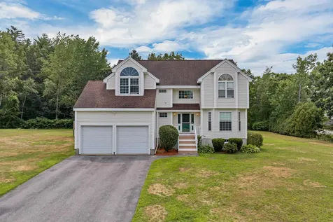 4 Jennifer Drive Pelham NH 03076