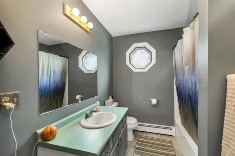 4 Jennifer Drive Pelham NH 03076