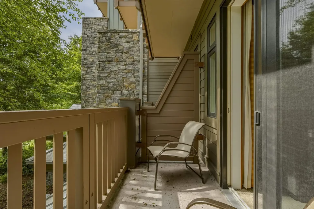 7412 Mountain Road Stowe VT 05672