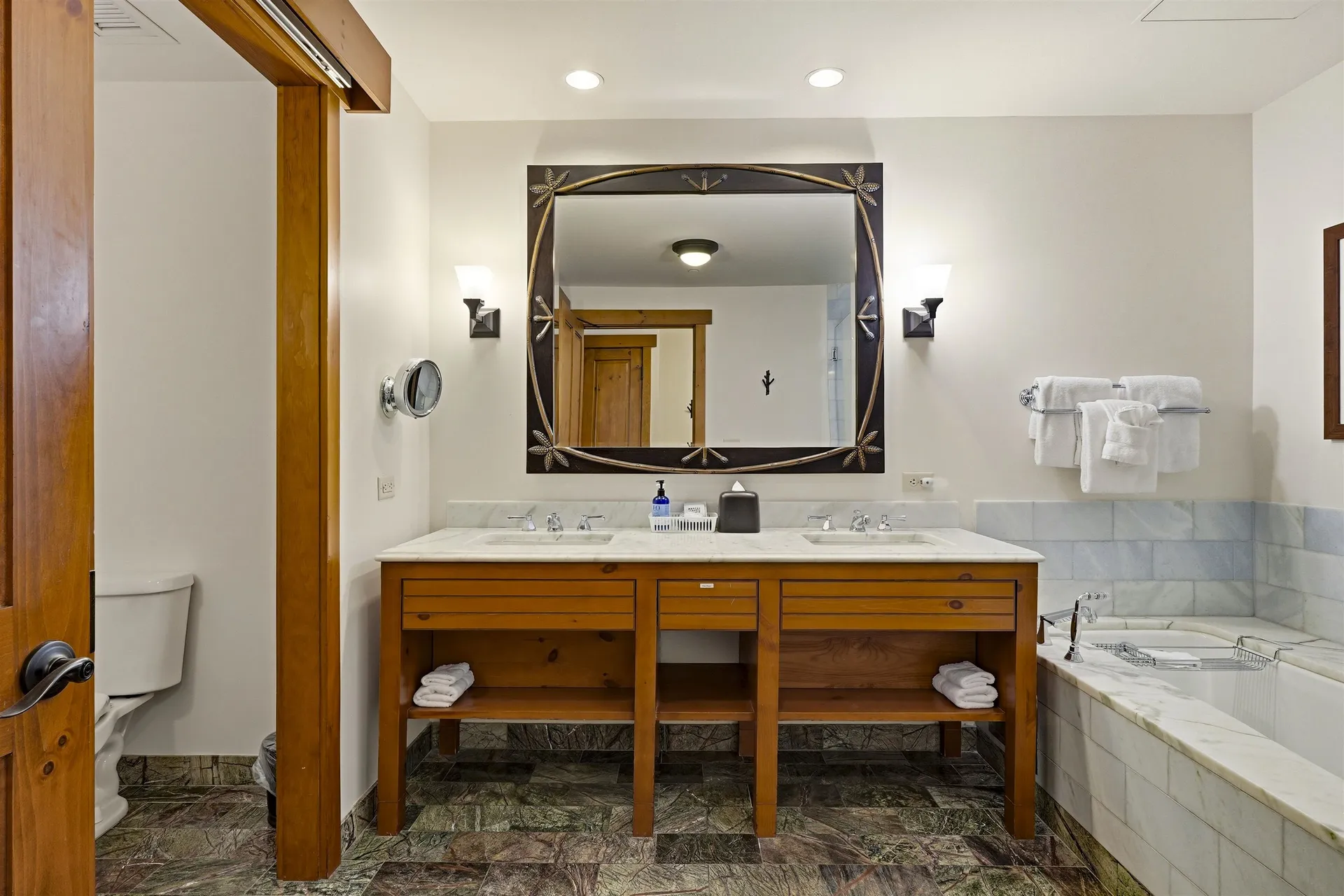 7412 Mountain Road Stowe VT 05672