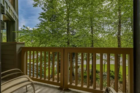 7412 Mountain Road Stowe VT 05672