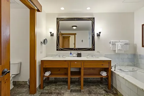7412 Mountain Road Stowe VT 05672