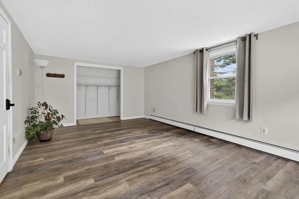 172 Warner Hill Road Derry NH 03038